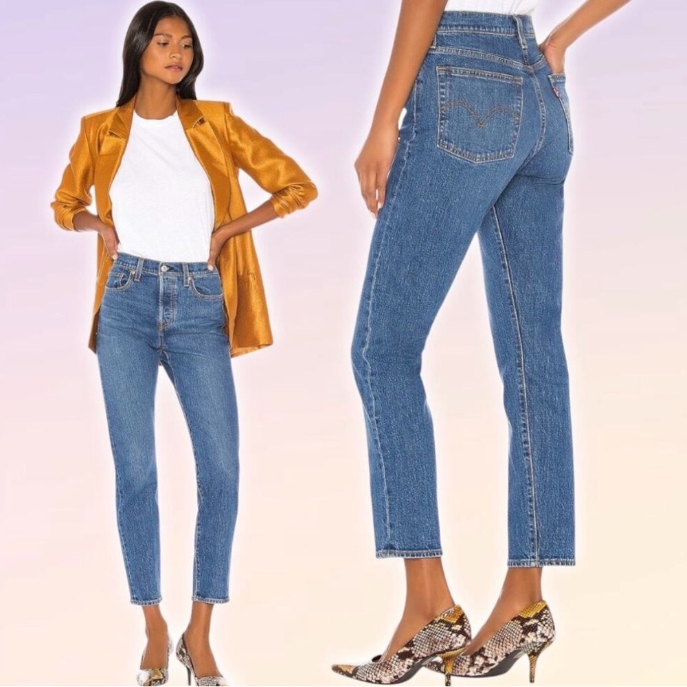 LEVI'S Premium Wedgie Icon Fit Size 26 Charleston Moves
